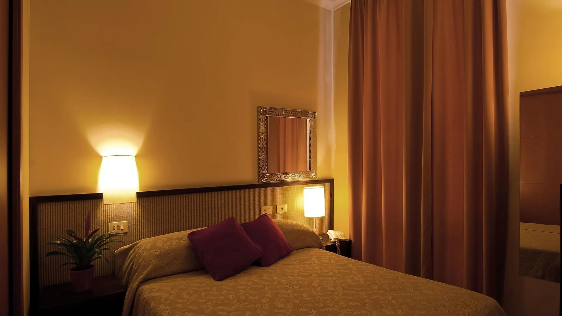 Hotel Novecento Rome