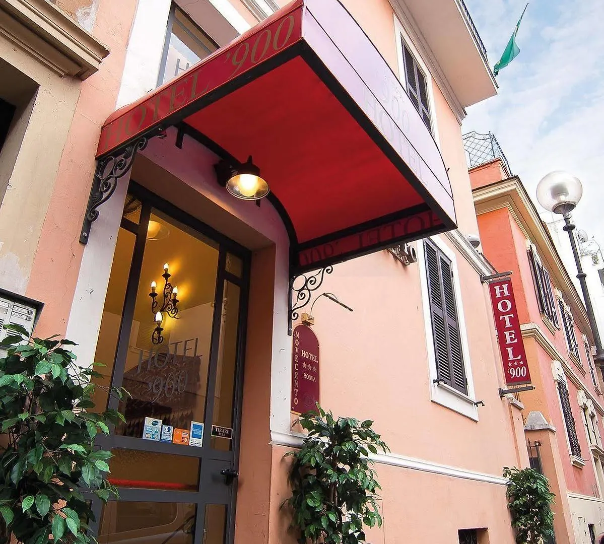 Hotel Novecento Rome Italy